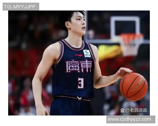 胡明轩谈季后赛重要性强调篮板防守与细节拼搏的决胜关键